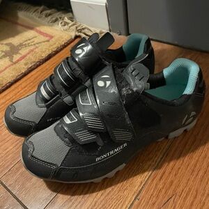 bontrager cycling shoes size 5.5